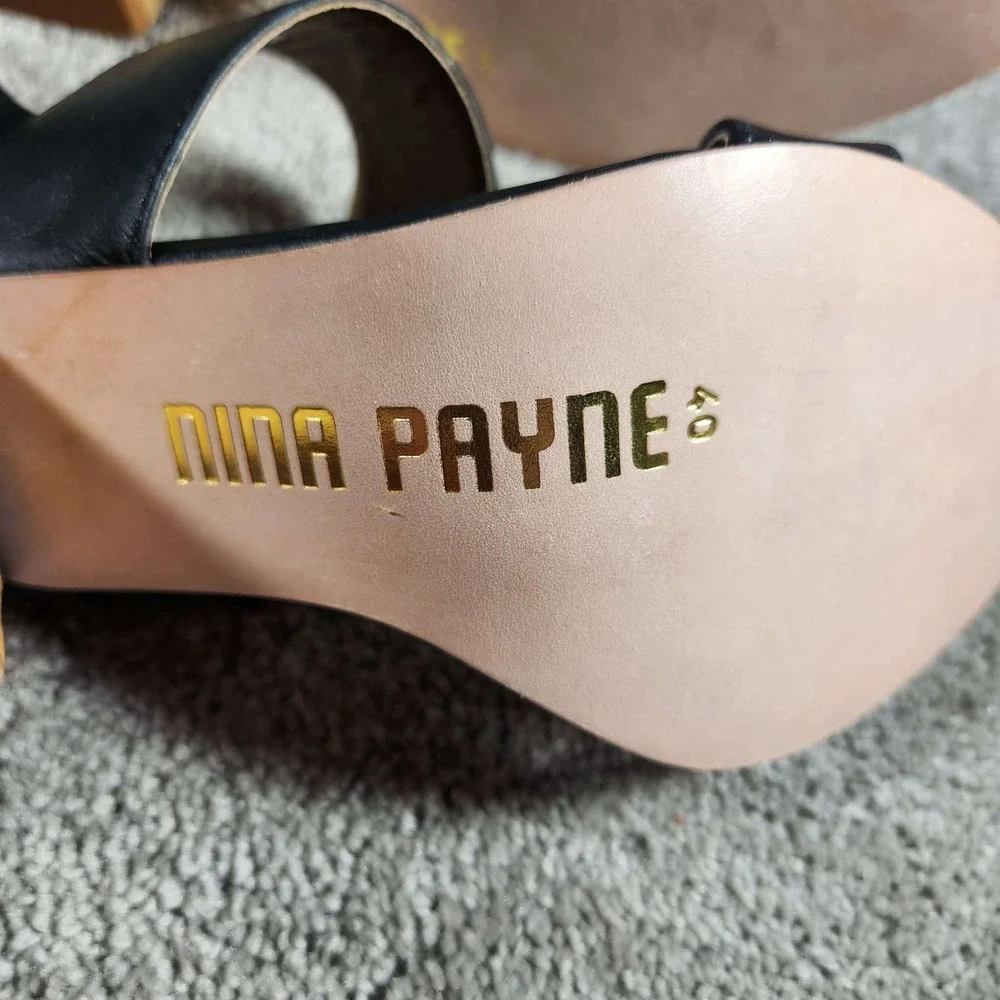 Nina Payne Elena Sandals Black Leather Striped Wood Block Heel Womens 40 (9.5)